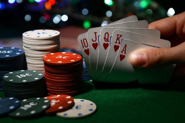 Gem Saviour betting interface and live dealer action on live123 slot